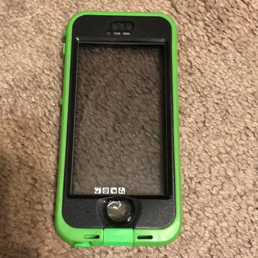 iPhone life proof